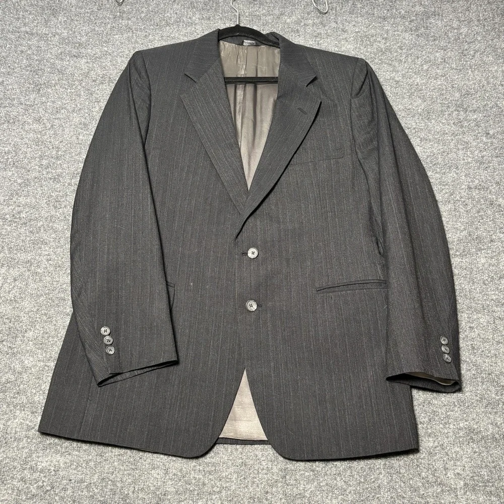 Givenchy Blazer Mens 42‎ Gray Pinstripe Suit Jacket 2 Button Chequers Gentleman